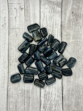 Load image into Gallery viewer, Blue Kyanite Tumbled
